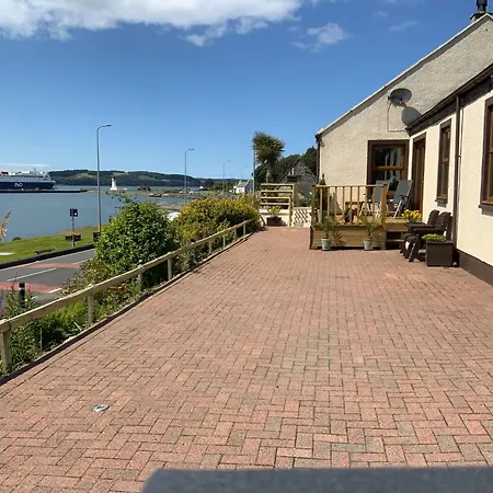 Cairnryan Bed And Breakfast-3